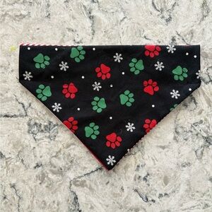 Reversible dog collar bandana